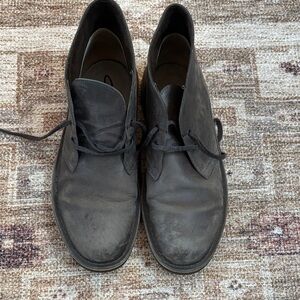 Clarks Men's Dark Gray Chukka Boots